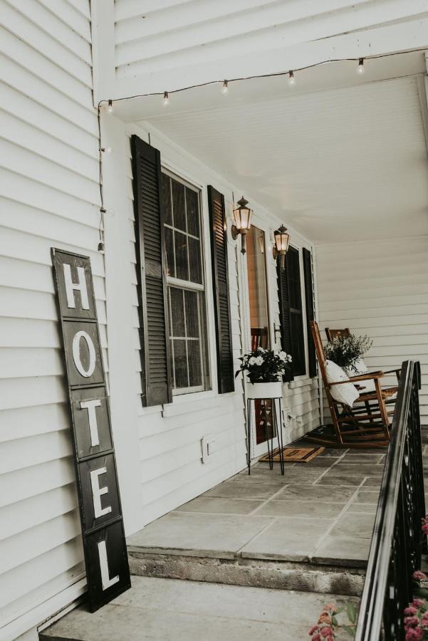The Bond 1835 Hotel สกานีทาเลส ภายนอก รูปภาพ